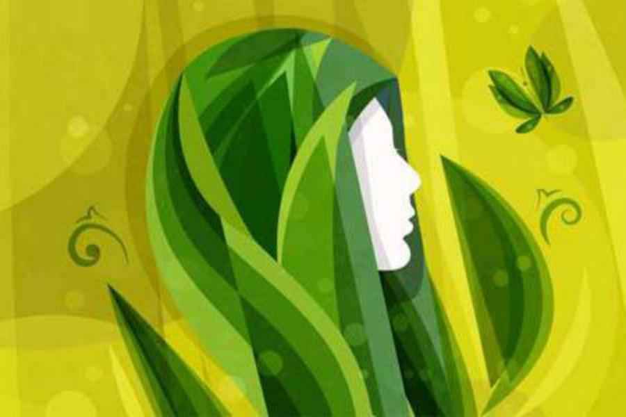 الإمام الخامنئي (دام ظله): عفة المرأة وسيلة لتكريمها ورفع منزلتها