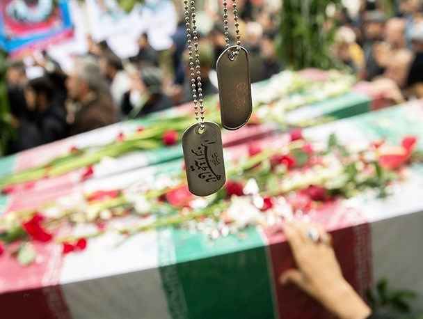 التضحية من أجل الأهداف السامية في كلام الإمام الخامنئي (دام ظله)