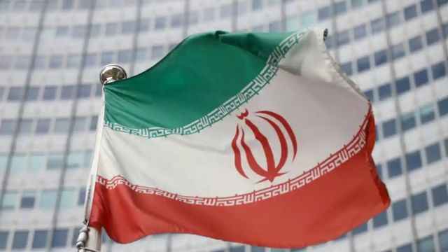لم يكن الإستسلام خيار الشعب الإيراني في مواجهة الإستكبار