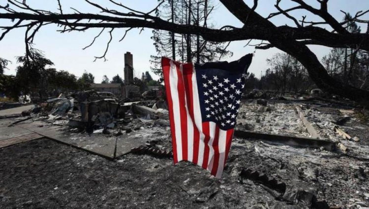 أمريكا تسير نحو الأفول وتذوب شيئا فشيئا 