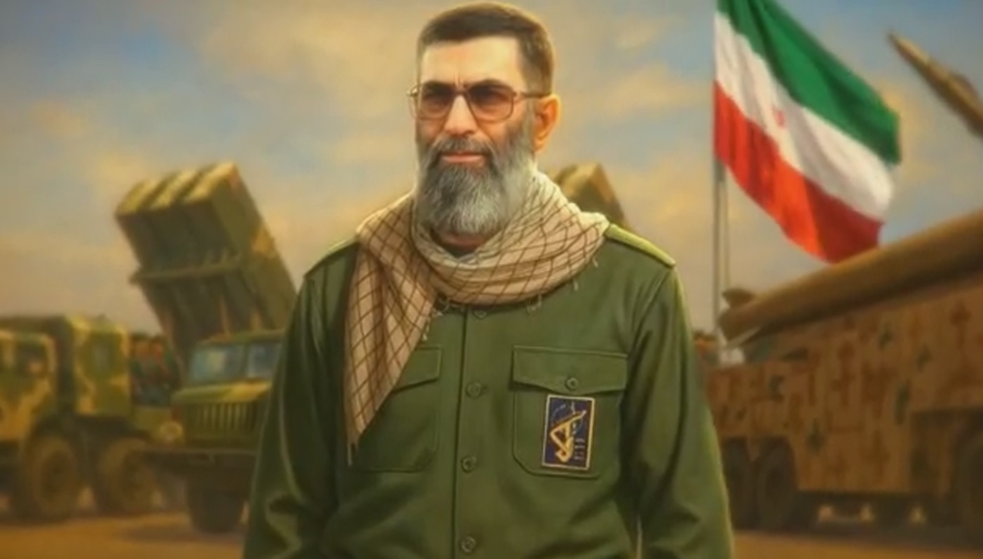 زيارة الإمام الخامنئي (دام ظله) للوحدة الطبية الميدانيّة خلال فترة الحرب المفروضة على إيران