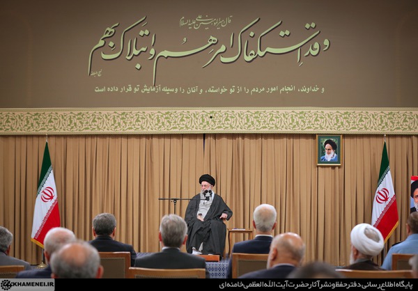 مهمة الحكومات تعزيز مكونات القوة والعزة الوطنية