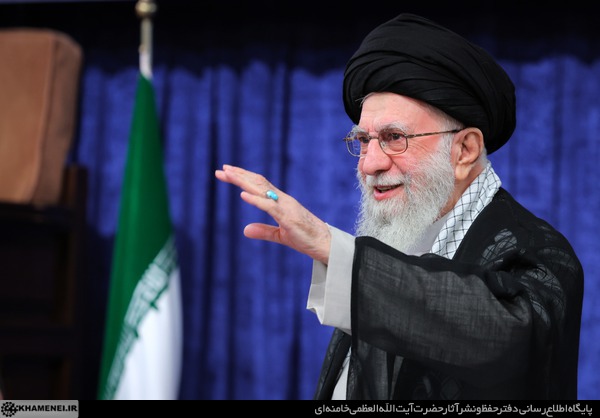 العدو يجعل الوحدة والأمن، هدفاً لهجومه فلا بد من التصدي له