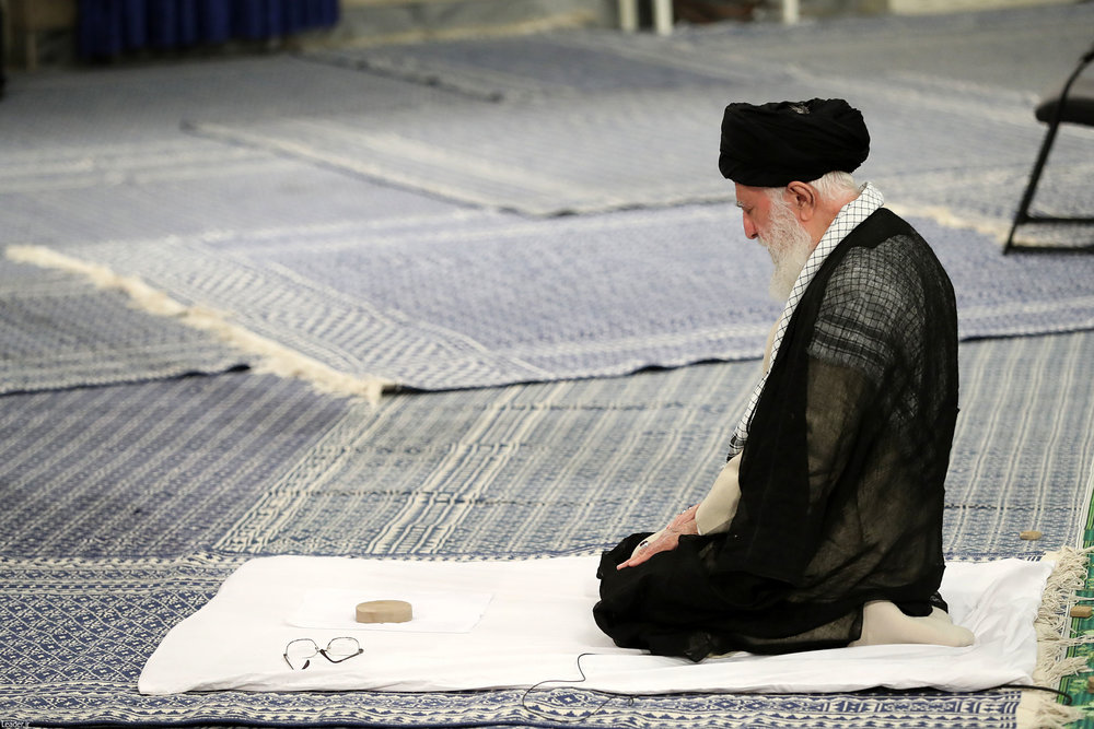 وَاسْأَلُوا اللَّهَ مِن فَضْلِهِ ...