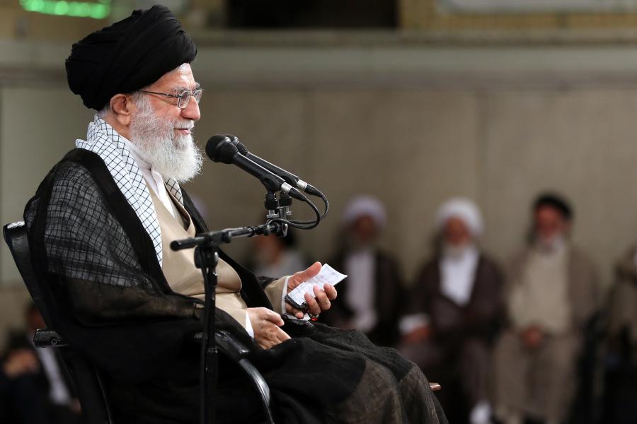 تفسير - الإمام الخامنئي (دام ظله): دعم المظلوم