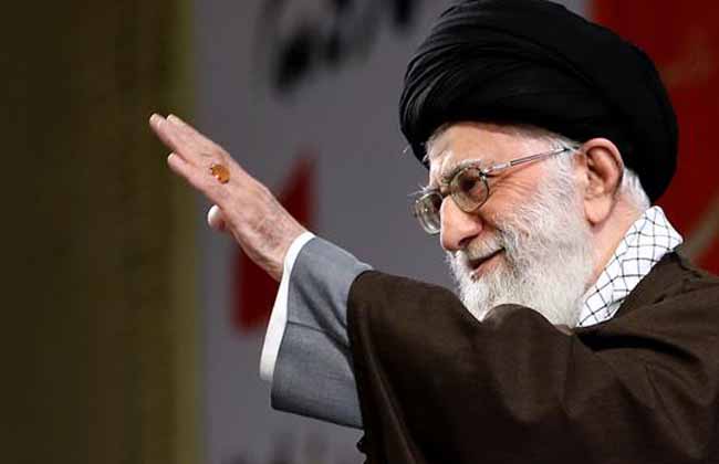 وثائقي إنتخاب الإمام الخامنئي للقيادة (5)