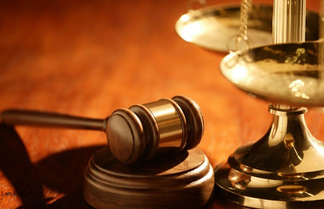 على الجميع الخضوع لالزامات القانون