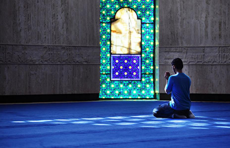 الإعتكاف ممارسة السيطرة على النفس