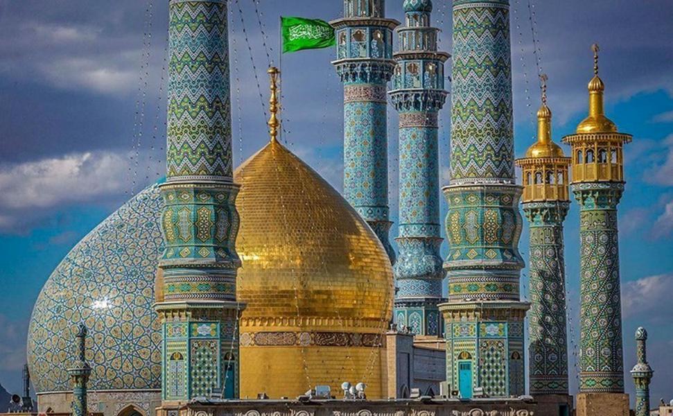 الإمام الخامنئي (دام ظله): دور السيدة فاطمة المعصومة (سلام الله عليها) في تكوين مدينة قم