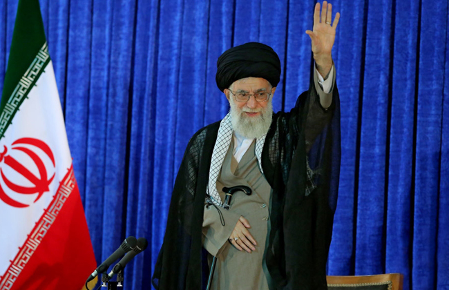 نشكر الله تعالى على نعمة الثورة