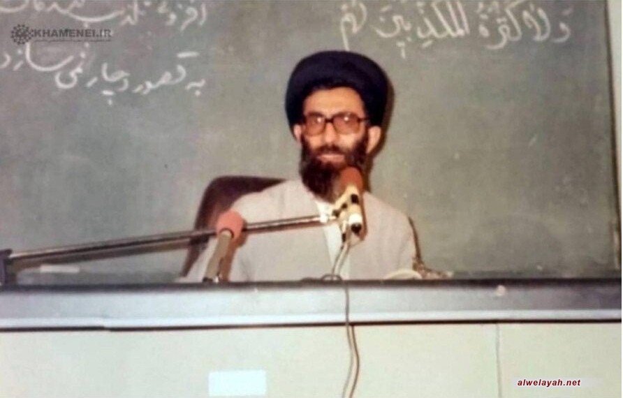 كيف وحّد الإمام الخامنئي بين الشيعة والسنة في منفاه في سيستان وبلوشستان ؟