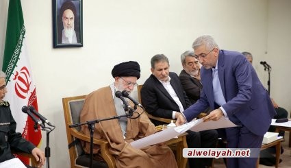 قائد الثورة الإسلامية: ينبغي مواصلة توظيف جميع الإمكانيات اللازمة لرفع مشاكل المنكوبين بالسيول