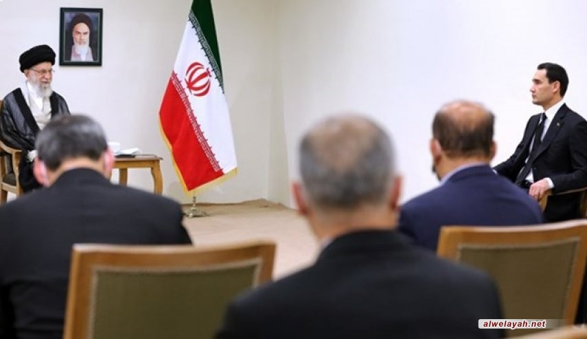 قائد الثورة الإسلامية: هنالك معارضون للعلاقات بين إيران وتركمنستان وينبغي التغلب على العقبات