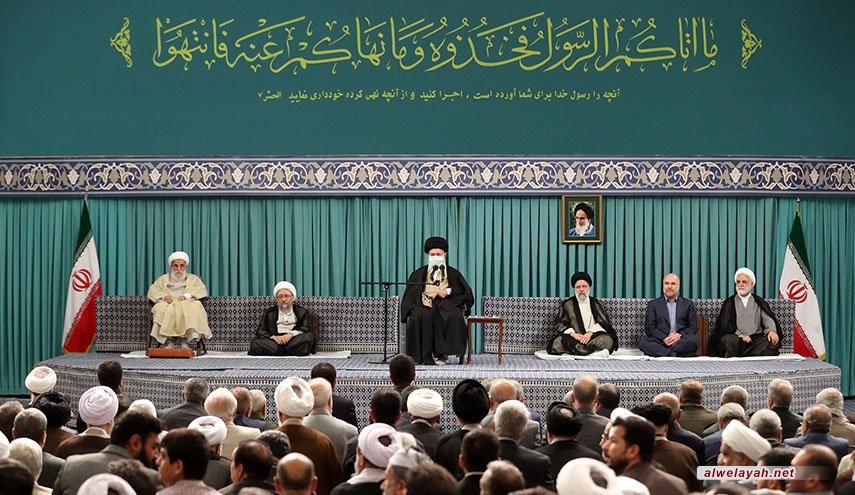 قائد الثورة الإسلامية: الرسول الأعظم قدم وصفة لعلاج كل الآلام الكبرى للبشرية