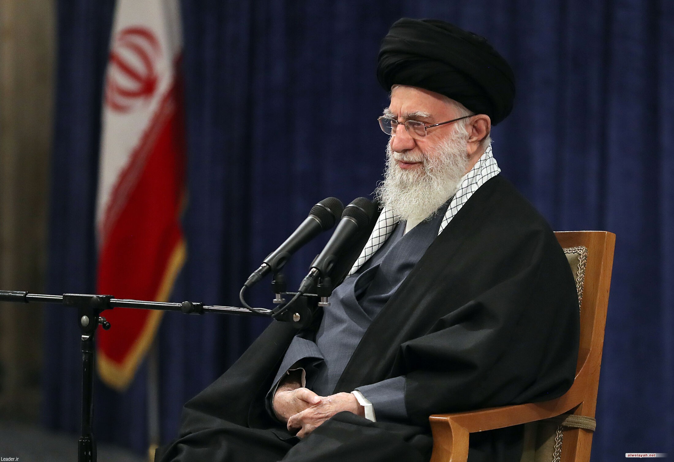 الإمام الخامنئي: الشهيد نصر الله بلغ الآن ذروة العزة وليعلم العدو أن المقاومة ضد الظلم لن تنتهي
