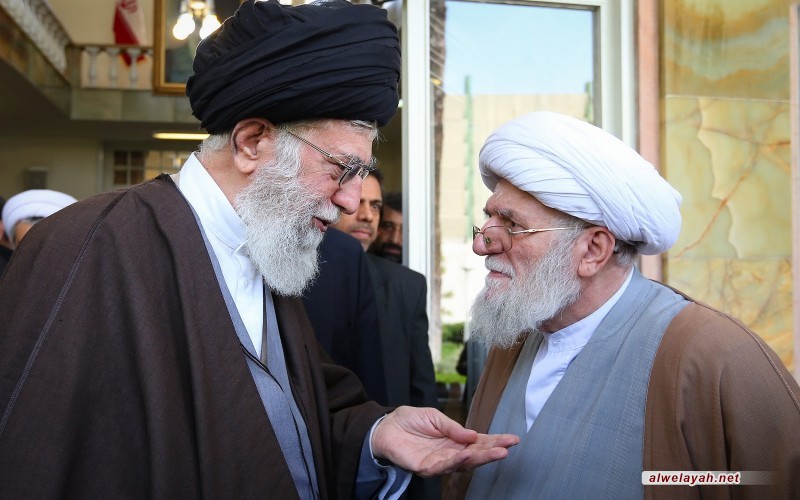 قائد الثورة الإسلامية يعزي بوفاة رئيس المجلس الأعلى لمجمع التقريب بين المذاهب الإسلامية
