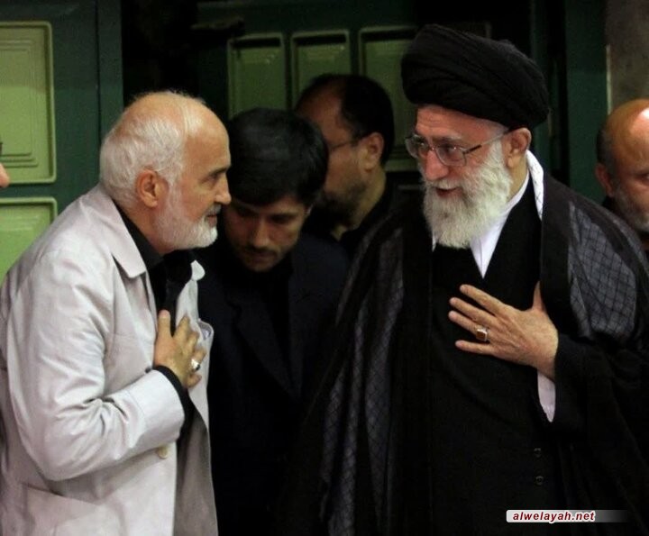 الإمام الخامنئي يعزي بوفاة السياسي أحمد توكلي