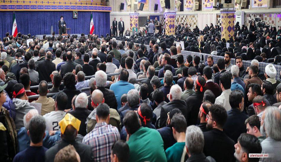 الإمام الخامنئي: لن نتراجع أمام العدو وبالاتكال على الله ودعم الشعب سنُجبره على الركوع