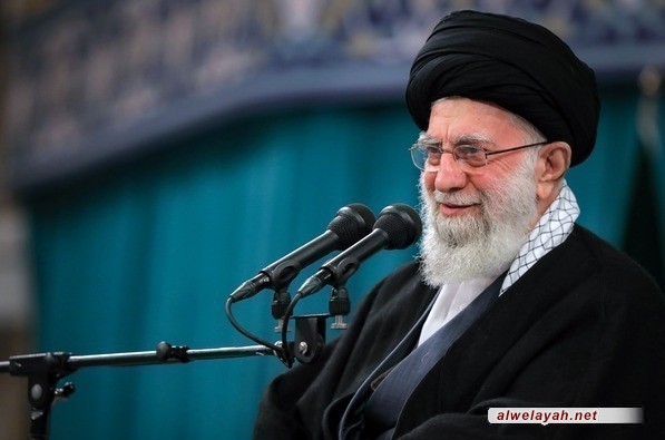 قائد الثورة الإسلامية: صبر الناس وصمود المقاومة أجبرا الصهاينة على التراجع