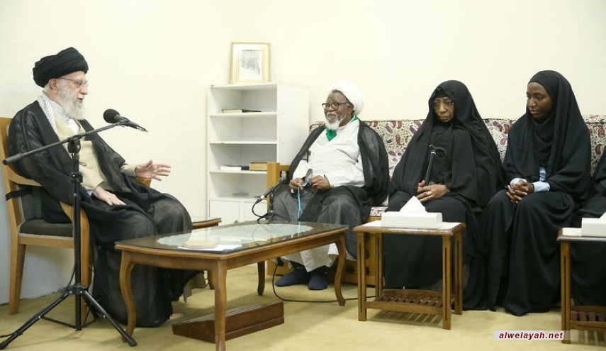 قائد الثورة الإسلامية: الشيخ الزكزاكي وزوجته مصداق بارز للمجاهد في سبيل الله