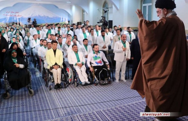قائد الثورة الإسلامية: الحرب الراهنة في عالم اليوم هي "حرب الإرادات"