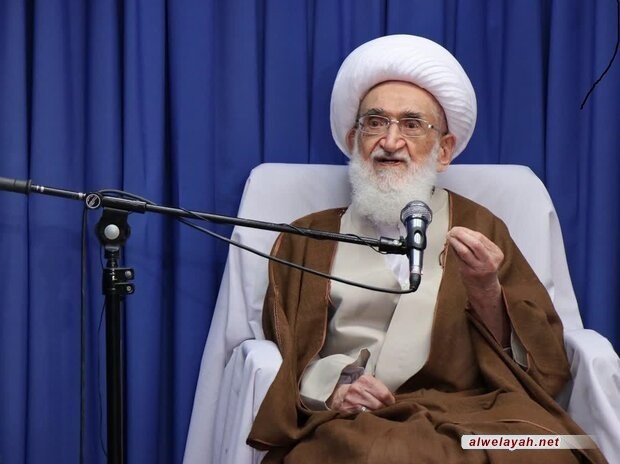 آية الله العظمى نوري همداني: أي تهديد لآية الله الخامنئي يُعد محاربة لله ورسوله