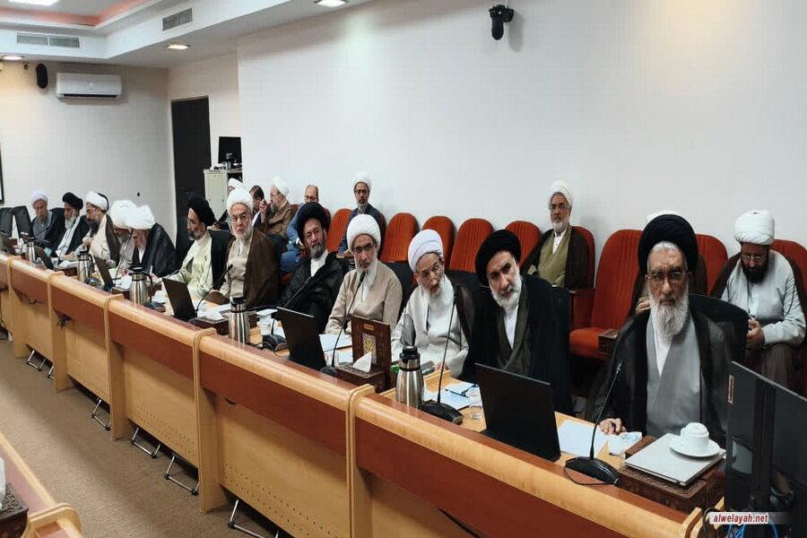 ممثّلو الوليّ الفقيه في المحافظات الإيرانيّة: ينبغي اعتبار أيّ تهديدٍ يستهدف قائد الثورة الإسلاميّة في مصافّ أخطر الاعتداءات على الثوابت الوطنيّة والمصالح العليا للبلاد