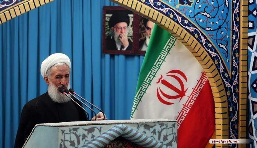 خطيب جمعة طهران: الثورة الإسلامية نسفت أسطورة "إسرائيل" التي لا تقهر