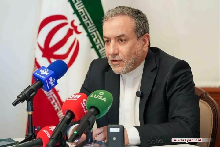 عراقجي: احمل رسالة من قائد الثورة إلى الرئيس الروسي..حقنا في التخصيب غير قابل للتفاوض