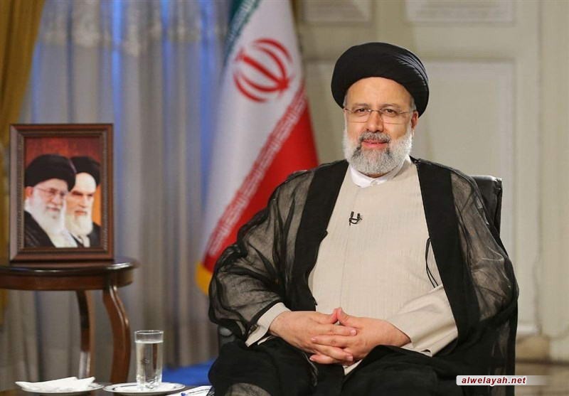السيد رئيسي: الثورة الإسلامية ماضية في طريقها إلى الأمام بثبات رغم كل الفتن