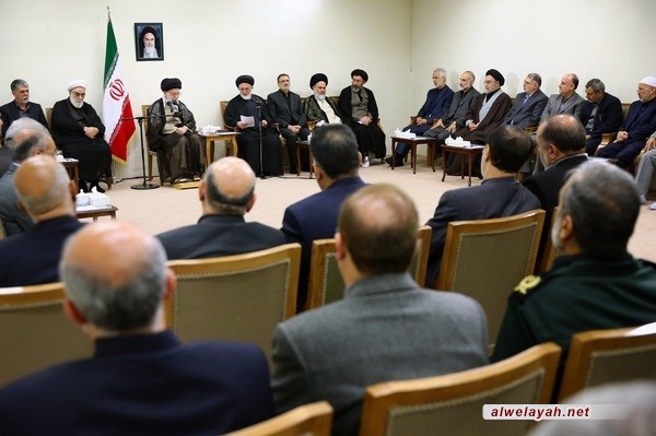 قائد الثورة الإسلامية ينتقد صلافة ووقاحة المسؤولين السعوديين 