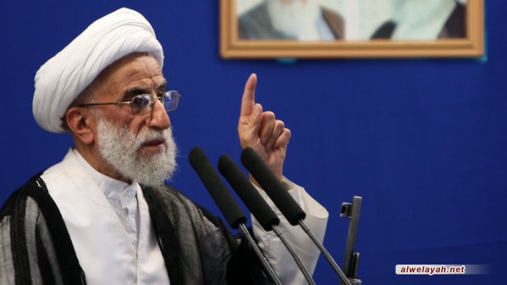 آية الله جنتي: الأعداء مرعوبون من القوة المنبثقة عن قيم الثورة الإسلامية