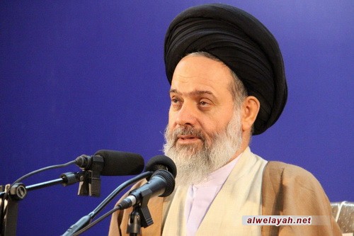 آية الله البوشهري: يوما بعد يوم تنكشف أبعاد جديدة من شخصية قائد الثورة الإسلامية