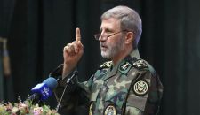 اللواء حاتمي محذرا الأعداء: أصابعنا على الزناد وجاهزون للرد القاسي
