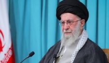قائد الثورة الإسلامية: لن نتخلى عن تخصيب اليورانيوم ولن نرضخ للضغط في أي قضية أخرى