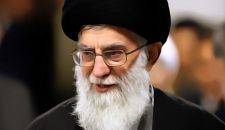 قائد الثورة الإسلامية: التعبويون قادرون على التأثير وحل المشاكل في كل المجالات