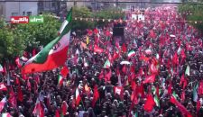 الجزيرة: الرايات الحمراء في تشييع القائد الشهيد تحمل دلالات رمزية خاصة